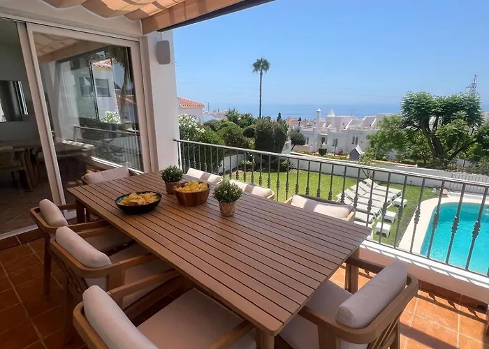 Villa Charming In Nerja