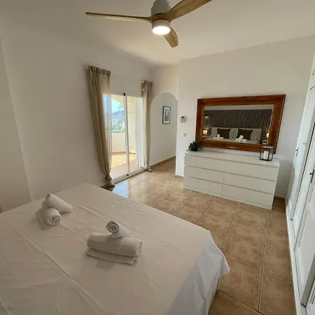Villa Charming In Nerja